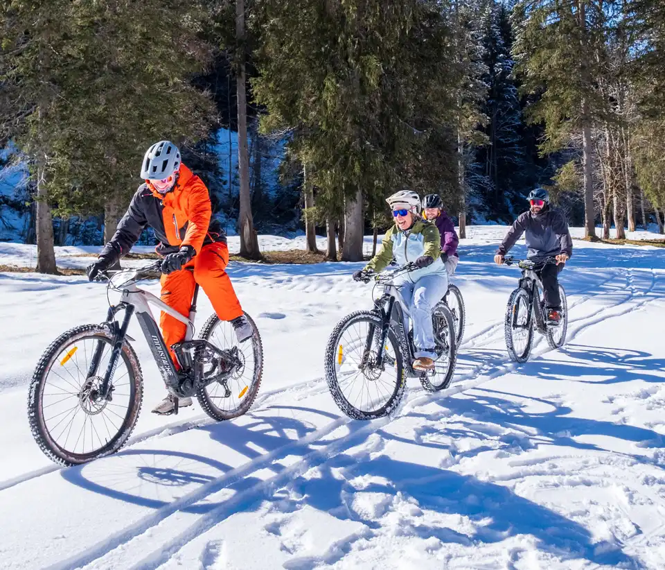 Découverte VTT électrique sur neige La Clusaz